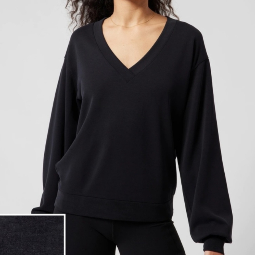 Athleta willow v-neck sweatshirt size XS TP black